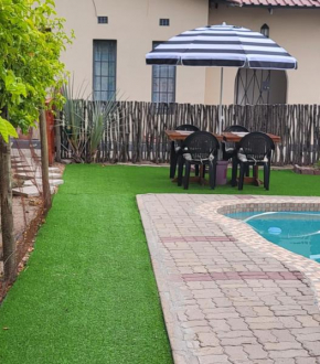 Maun Luxury Oasis